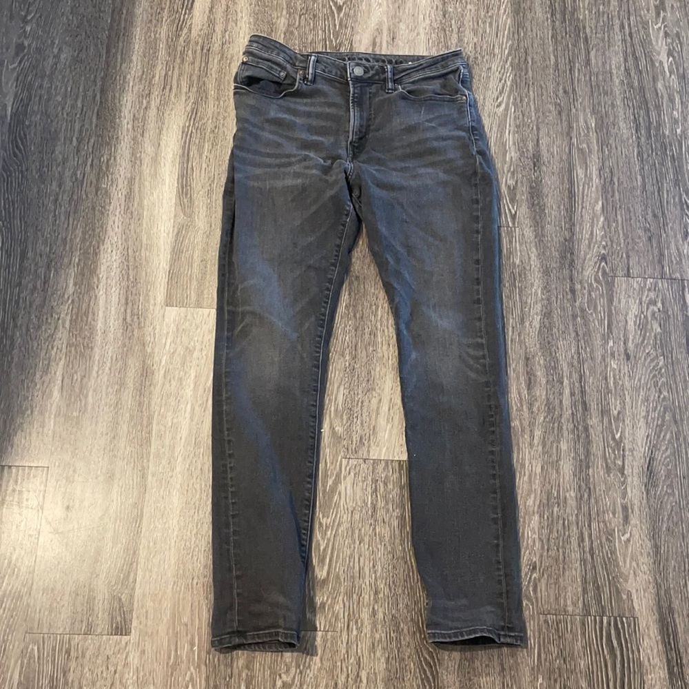 Dark Wash American Eagle Jeans